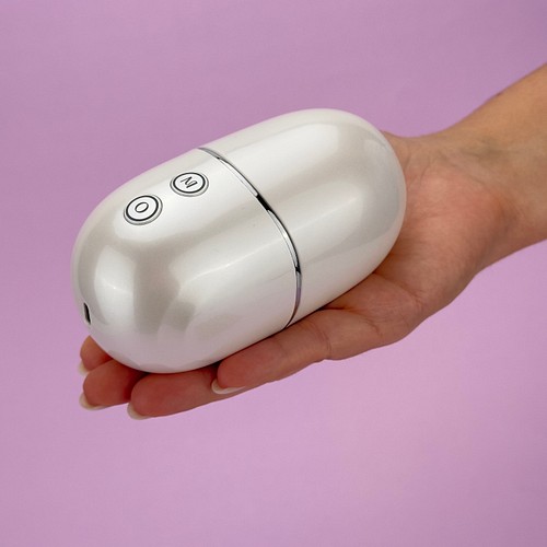 Hot mouth - Big mouth vibrator - EdenFantasys