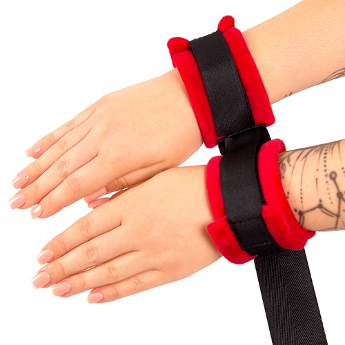 Soft touch neck-to-wrist set — image 1