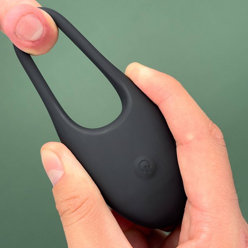 vibrating cock ring reviews Bathmate Eight Cock Ring Review main image 0