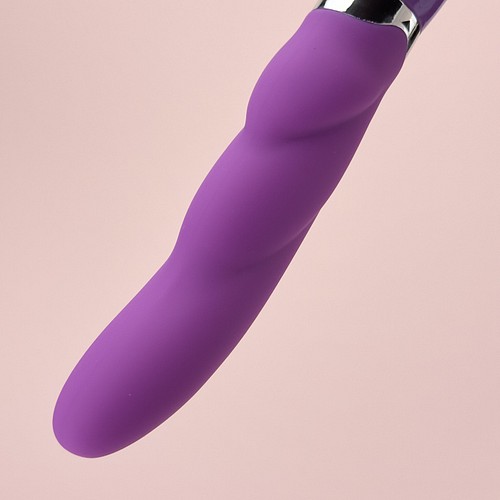 Silicone sassy G - Buy G spot vibrator at EdenFantasys