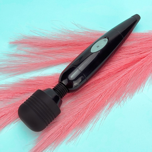 Rechargeable wand massager