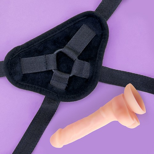 Soft touch harness and 7" silicone dildo set