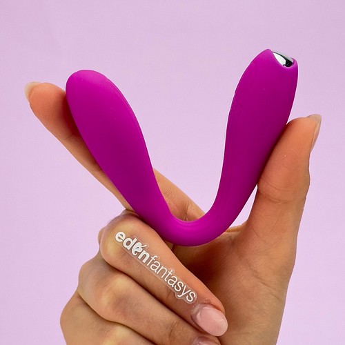 Flexio - C shaped vibrator - EdenFantasys