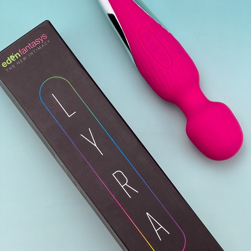 Lyra - Vibrating wand - EdenFantasys