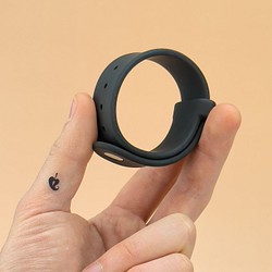 Adjustable band