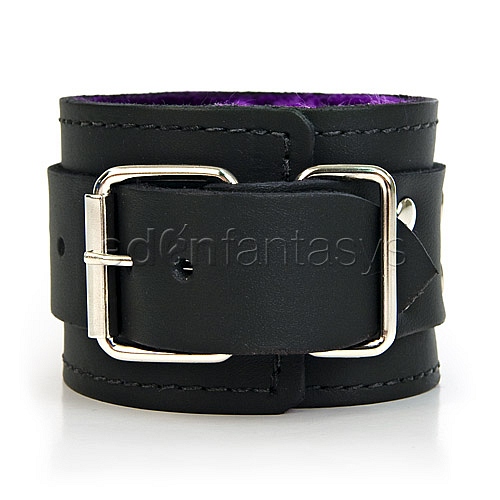 Product: Purple fur line wrist restraints