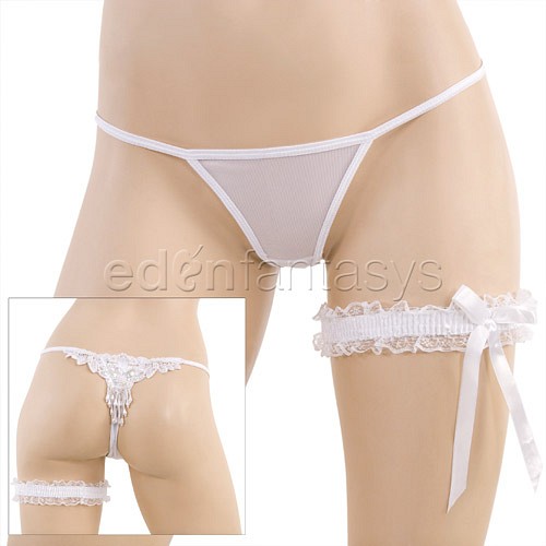 Product: Honeymoon glamour thong and garter