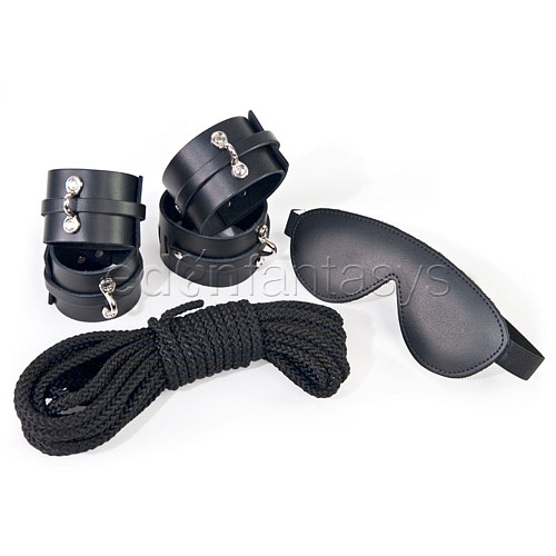 Product: Bondage basics restraint kit