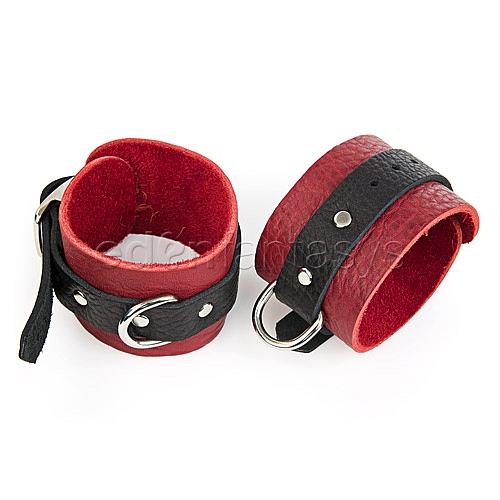 Product: Bullhide wrist restraints