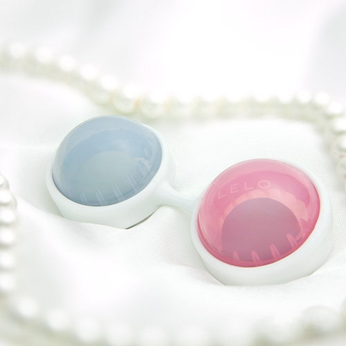 Product: Luna mini pleasure bead system