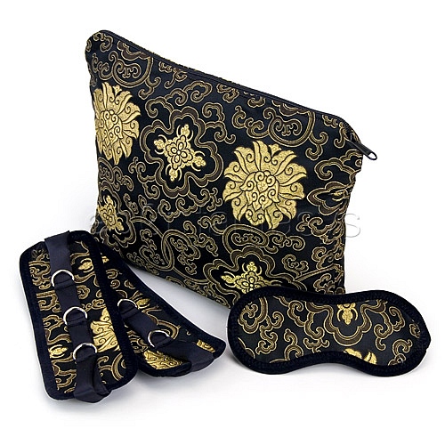Product: Zomi silk bondage set