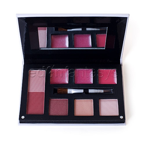 Product: Face palette red carpet