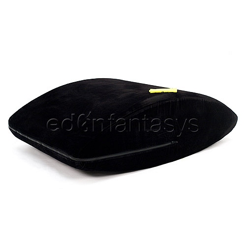 Product: The curve cushion