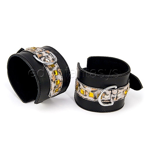 Product: Leopard bling cuffs