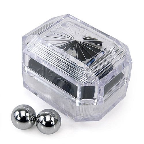 Product: Silver balls