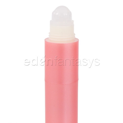 Product: Self-lubricating roller tip massager