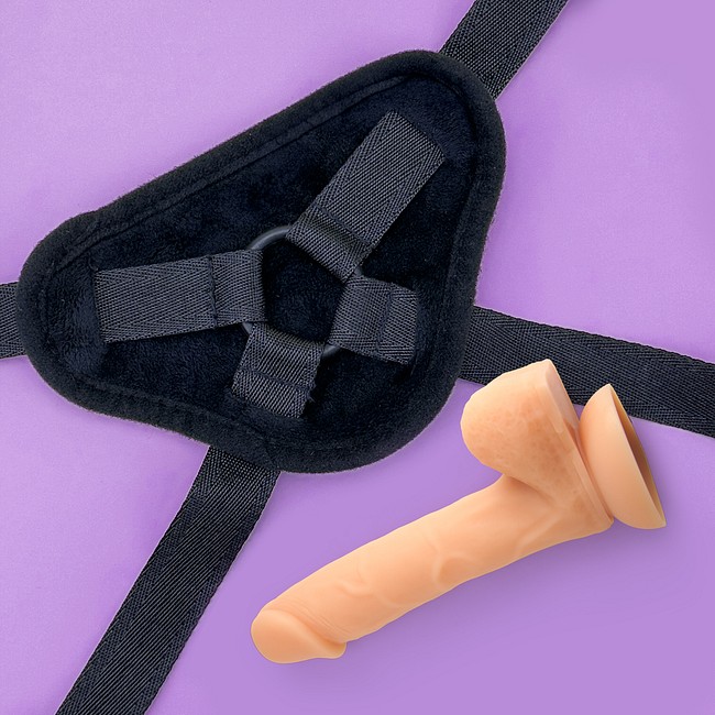 Product: Soft touch harness and 8.3" dildo set